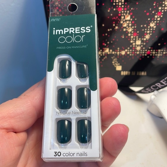 imPRESS COLOR NAILS - Picture 1 of 6